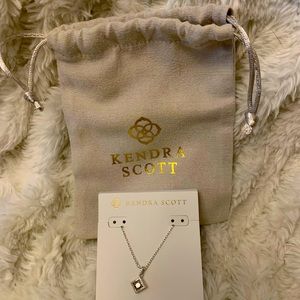 NWT Kendra Scott Gracie Necklace